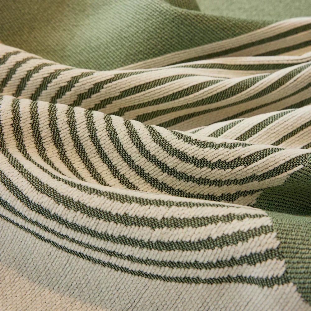 (PAGUE 1, LEVE 2) Capa de Sofá em Chenille com Dupla Face Diana + BRINDE: Tapete de Sala